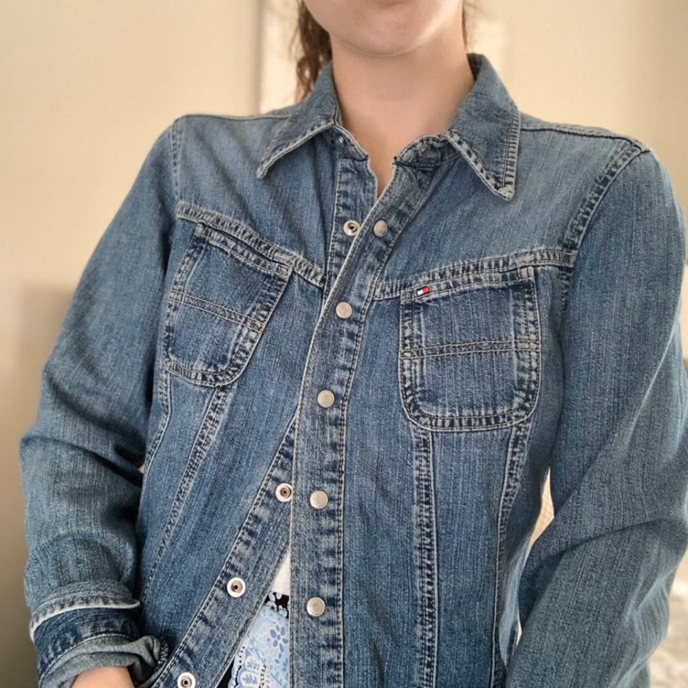 Tommy Hilfiger Jean Jacket 🍃 - Picture 2 of 7